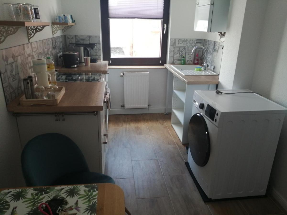 Privates, Gemuetliches Appartement Neuss Buitenkant foto